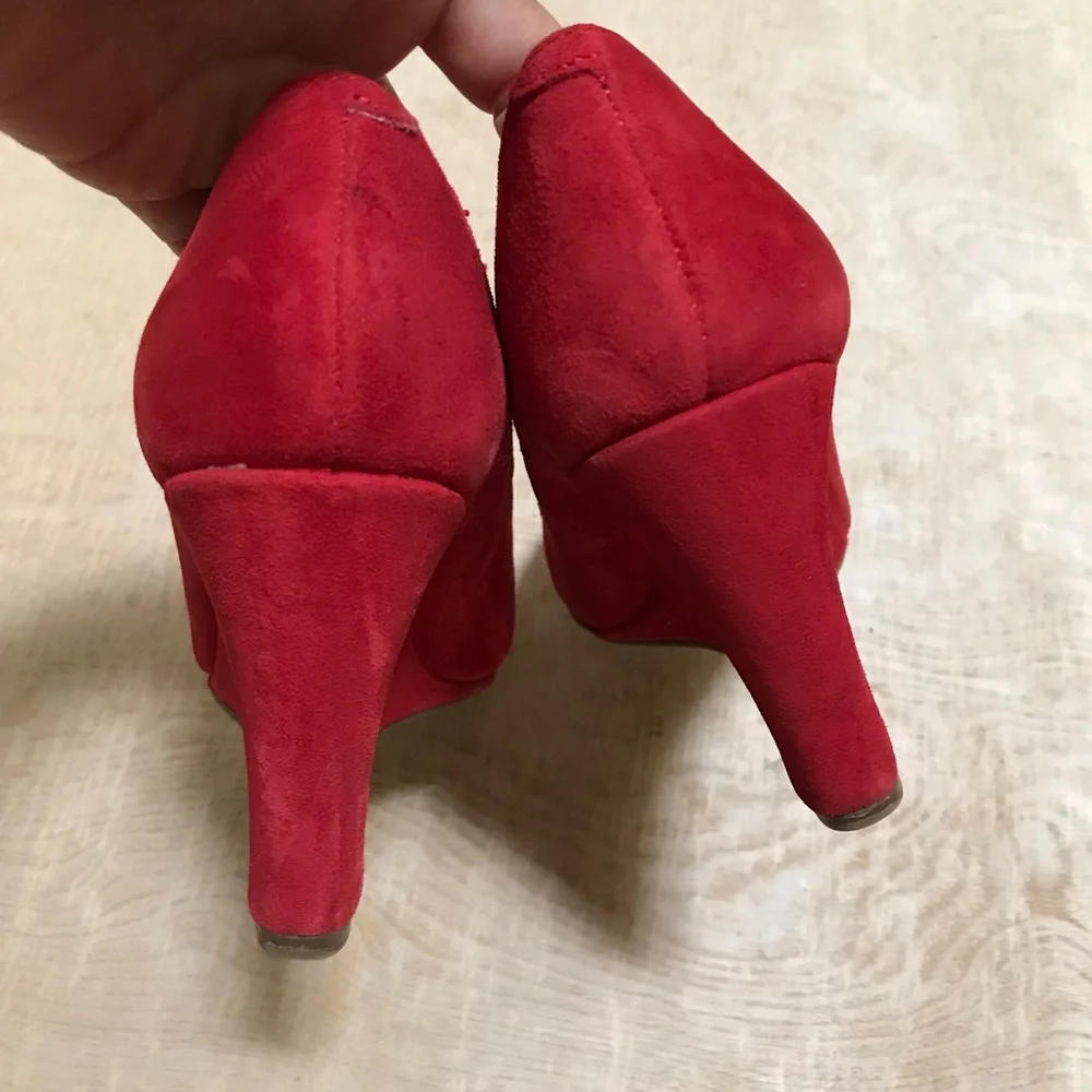 Steve Madden excellent please